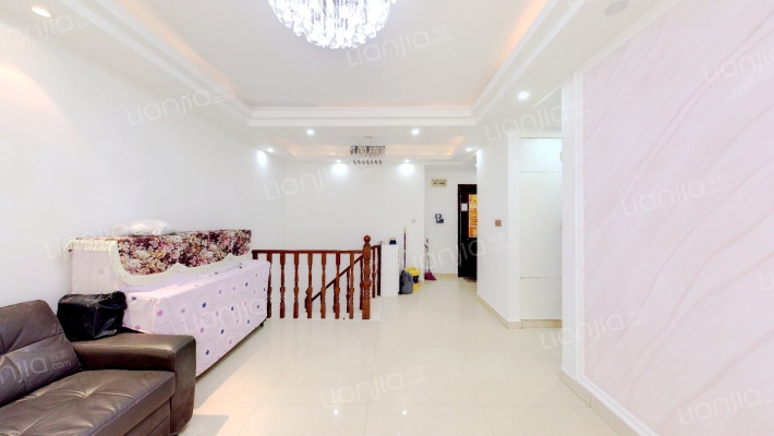 恒盛湖畔豪庭西区二手房实景图