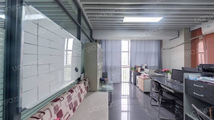 青湖中心二手房实景图