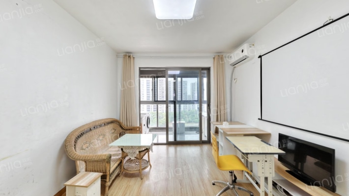 荣安春和景明二手房实景图