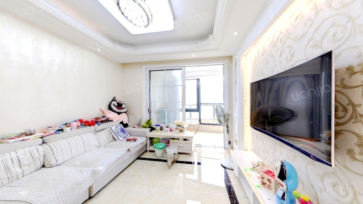 沁芳名苑二手房实景图