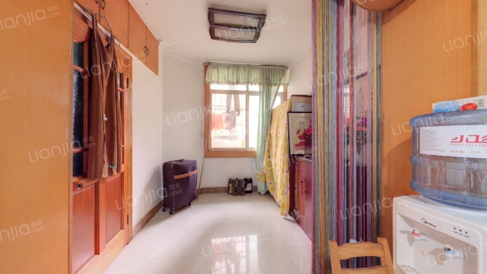 083厂宿舍二手房实景图