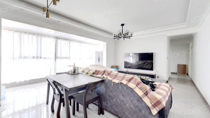 置信丽都府二手房实景图