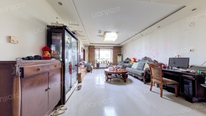 博泰公寓二手房实景图