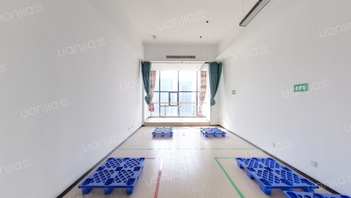 信通中心二手房实景图