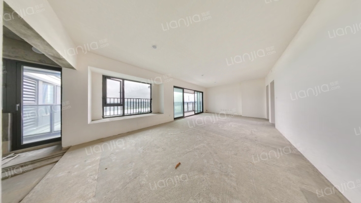 粼江樾二手房实景图