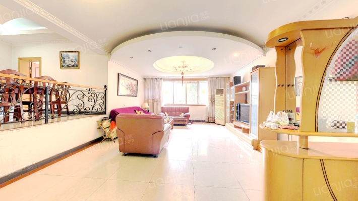 依山住宅小区二手房实景图