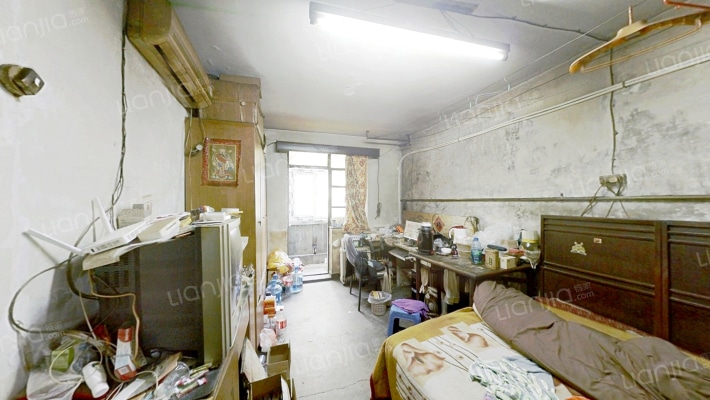 信华南里二手房实景图