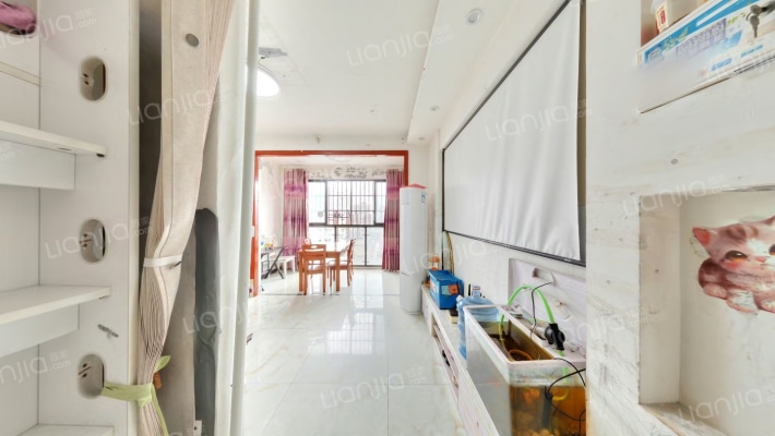 晶宝维吉尼亚二手房实景图