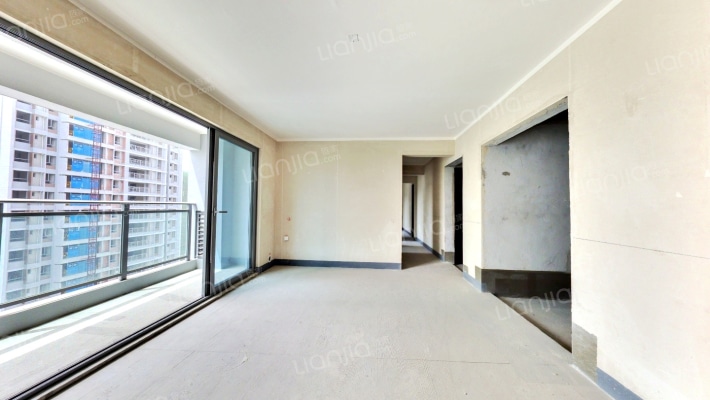 里城樾公馆二手房实景图