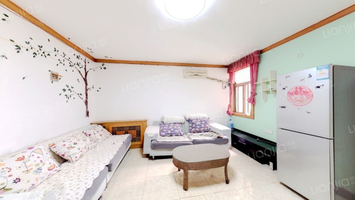 东三街北段4号院二手房实景图