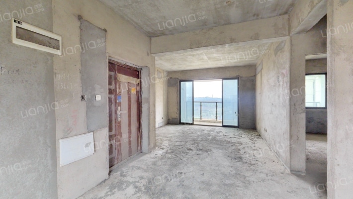 裕田奥莱小镇二手房实景图