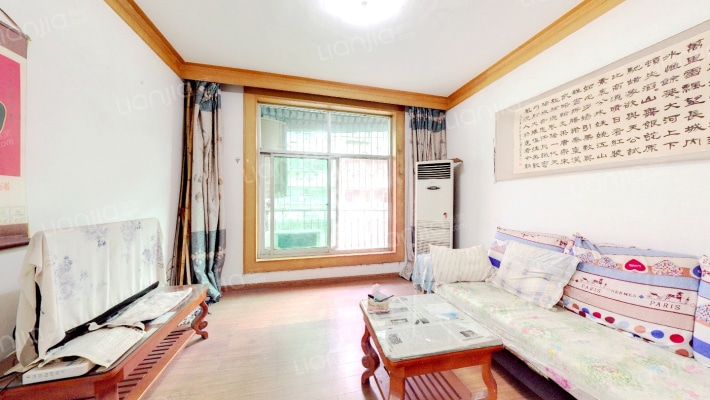 青教花园一期二手房实景图