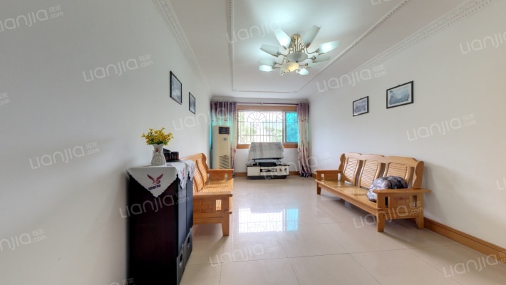 宝山北路296号二手房实景图