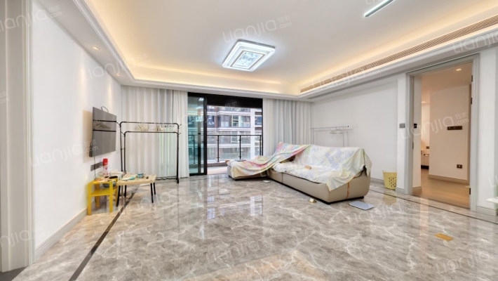 万科·隐麓公园二手房实景图