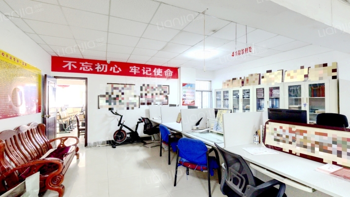 鸿峰花园西区二手房实景图