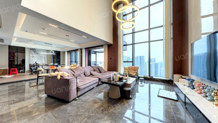 蔚蓝阁A区二手房实景图