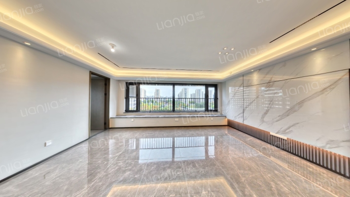 西房宸鹭晴语轩二手房实景图