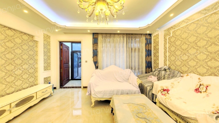 牛驼温泉孔雀城逸泉苑二手房实景图