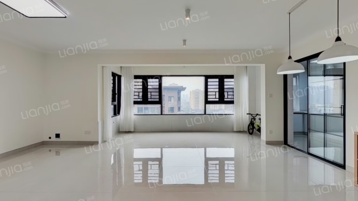 桂林彰泰学府二手房实景图