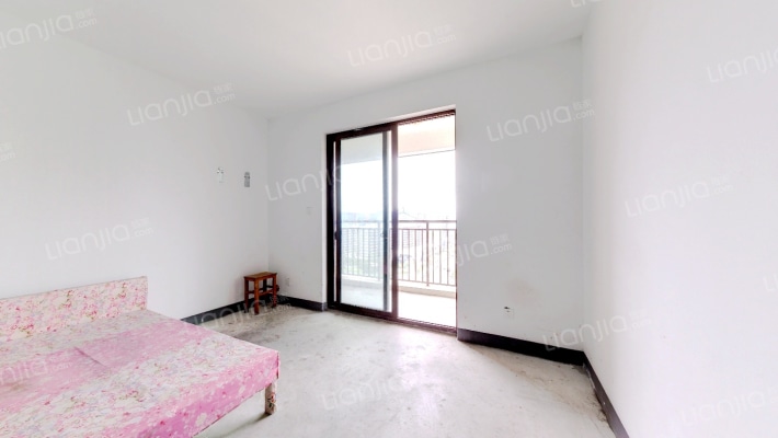 望湖名苑东区二手房实景图