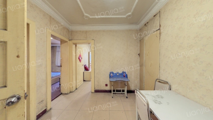 地直幼儿园家属院二手房实景图