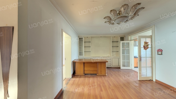 鹤鸣小区二手房实景图