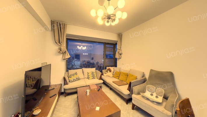 悦汀蓝玉轩二手房实景图