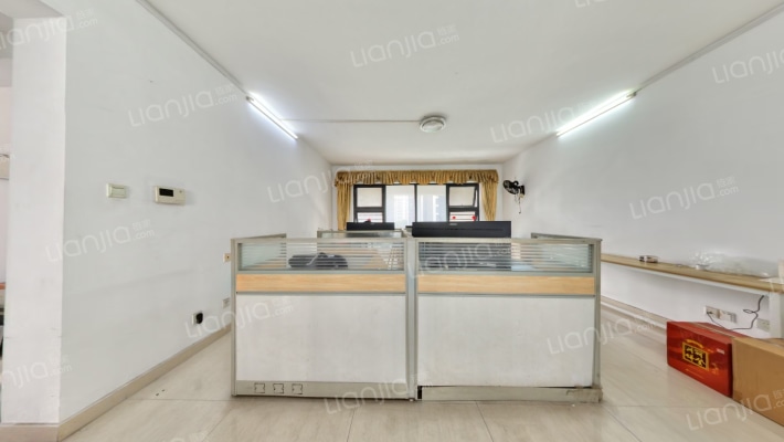 君悦龙庭三期二手房实景图