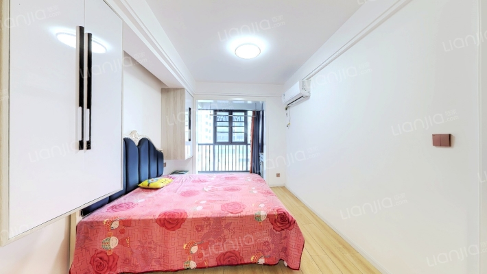 财富广场二手房实景图