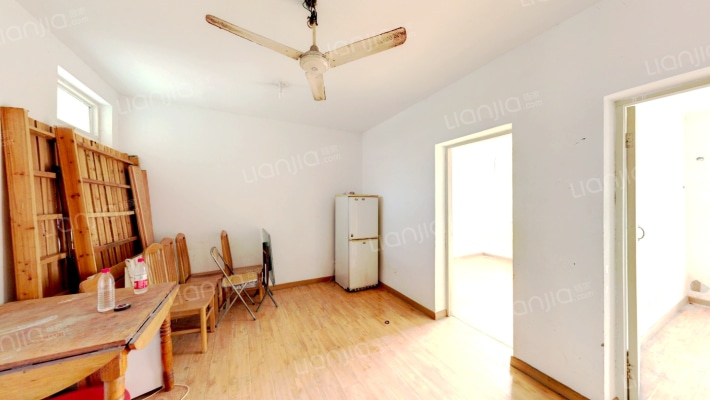 乐水苑二手房实景图