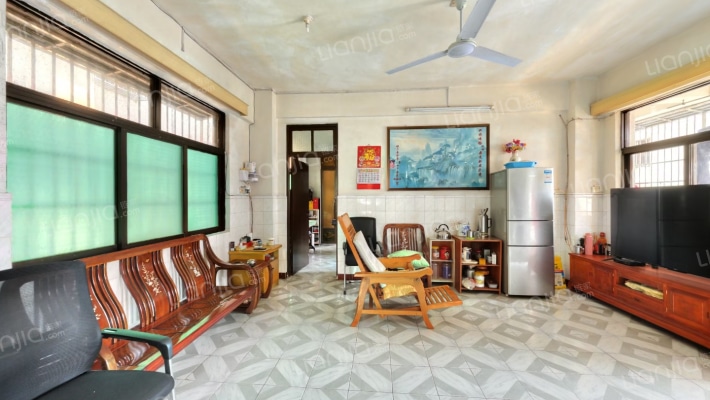 蔬菜公司宿舍二手房实景图