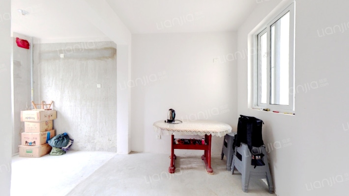 东林里二手房实景图