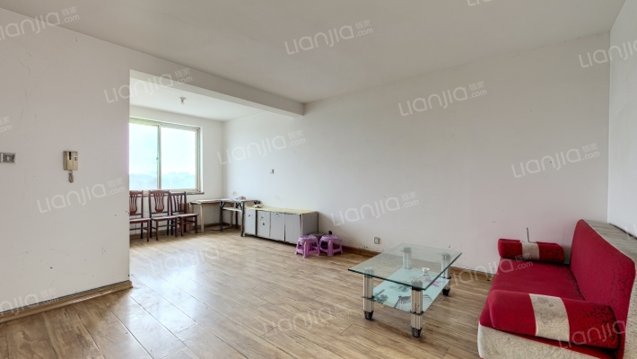 东风小区二手房实景图