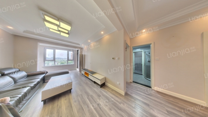 悦丽海湾四期二手房实景图