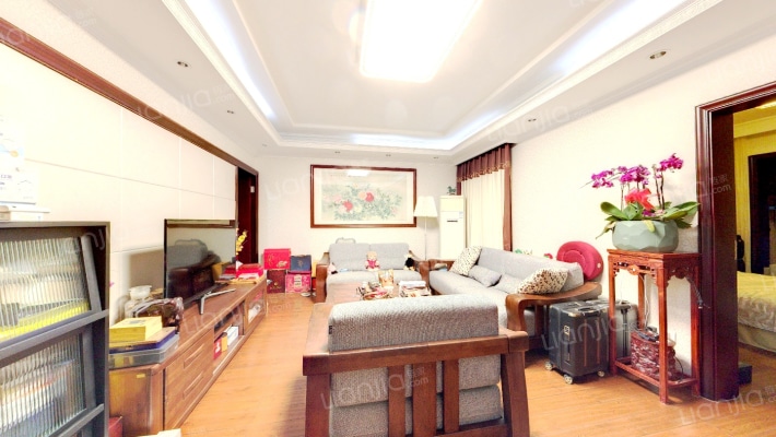 惊驾名庭C区二手房实景图