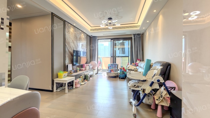 龙光玖龙台二期二手房实景图