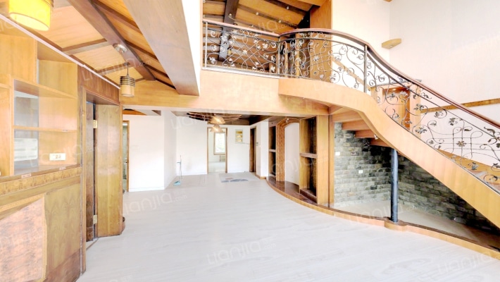 君临天厦二手房实景图