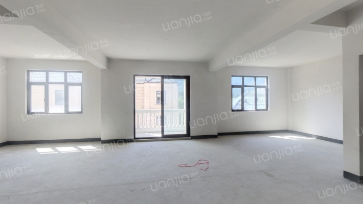 龙山和枫雅园二手房实景图