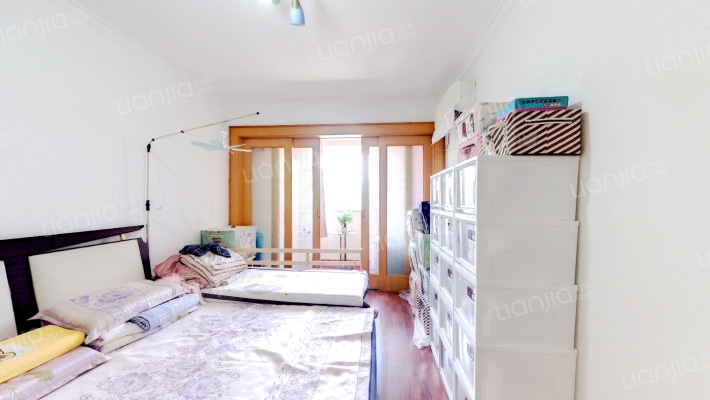 达莱公寓二手房实景图