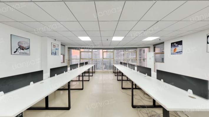 国际企业中心二手房实景图