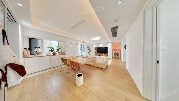 美的世茂滨江壹号二手房实景图