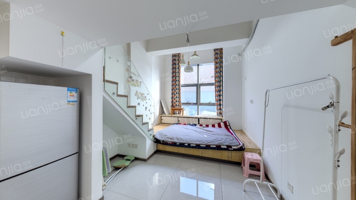 五洲国际广场二手房实景图