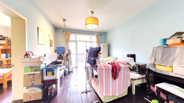 由由新佳苑二手房实景图