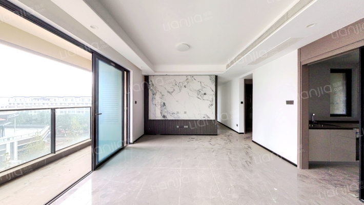 龙湖颐天康养天曜二手房实景图