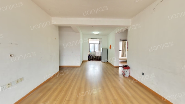 翼天学府二手房实景图