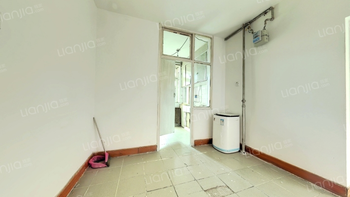 中国家具城二手房实景图