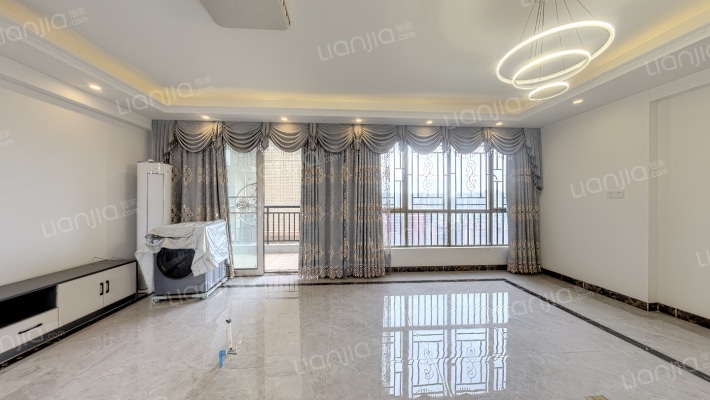 华乐红二手房实景图