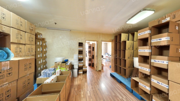 利奥大厦二手房实景图