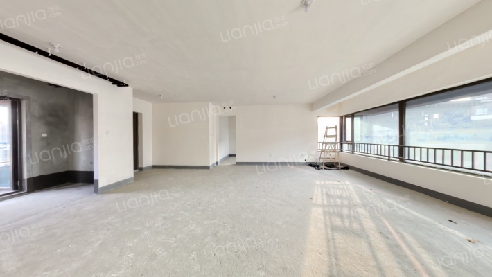 建发央著二手房实景图