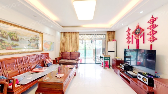 澳锦名苑二手房实景图